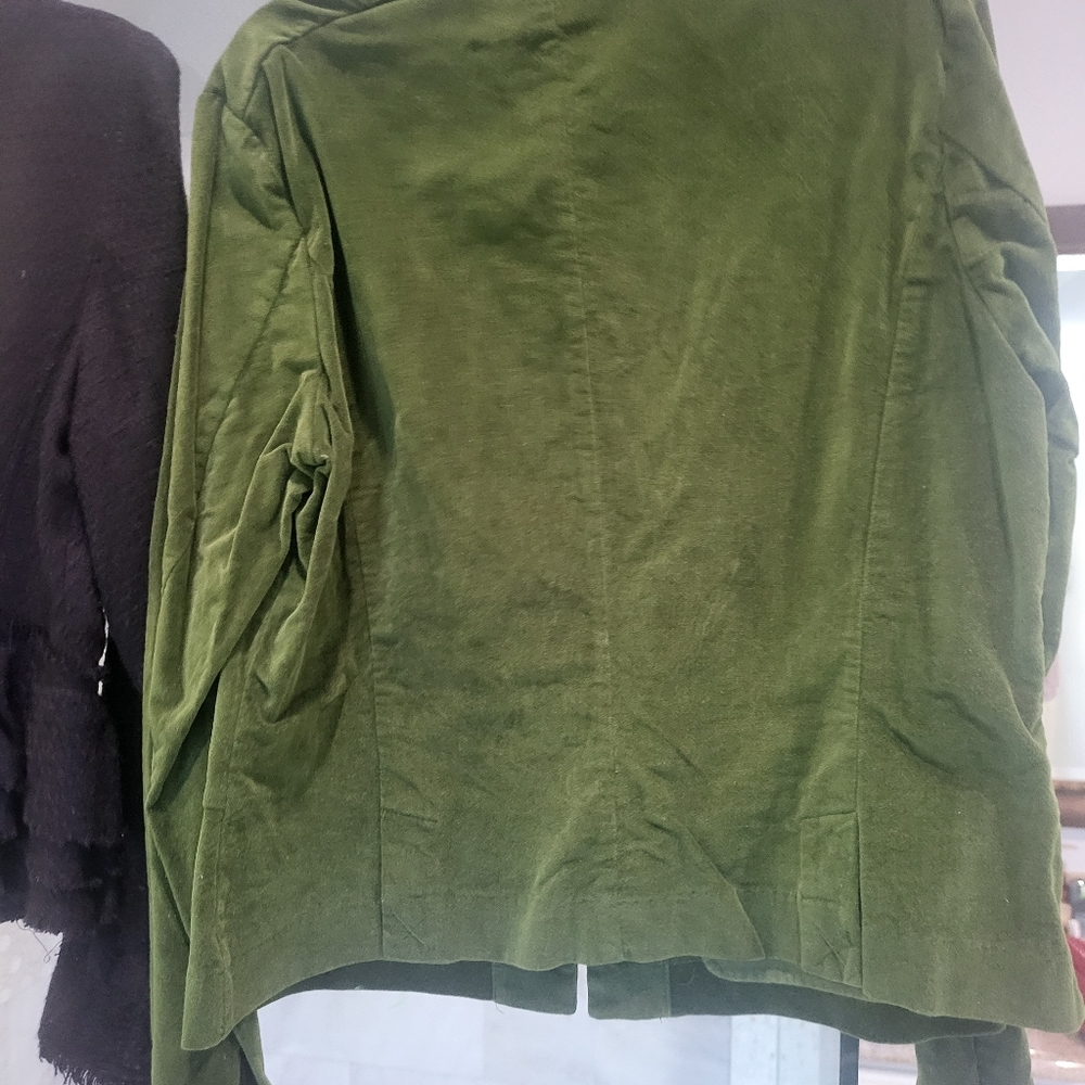 3 Jackets - Picture 3 of 10